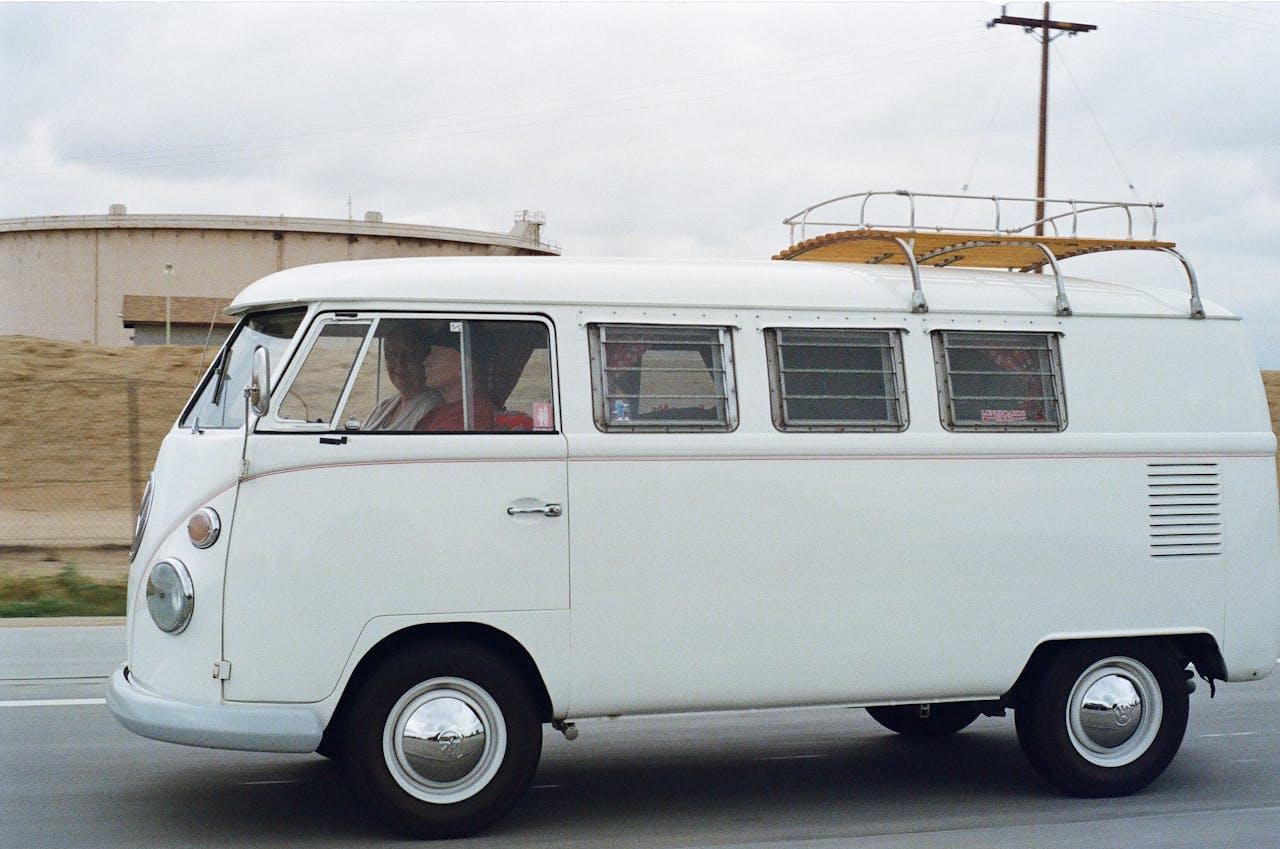 Les avantages de la location de minibus pour vos vacances en groupe